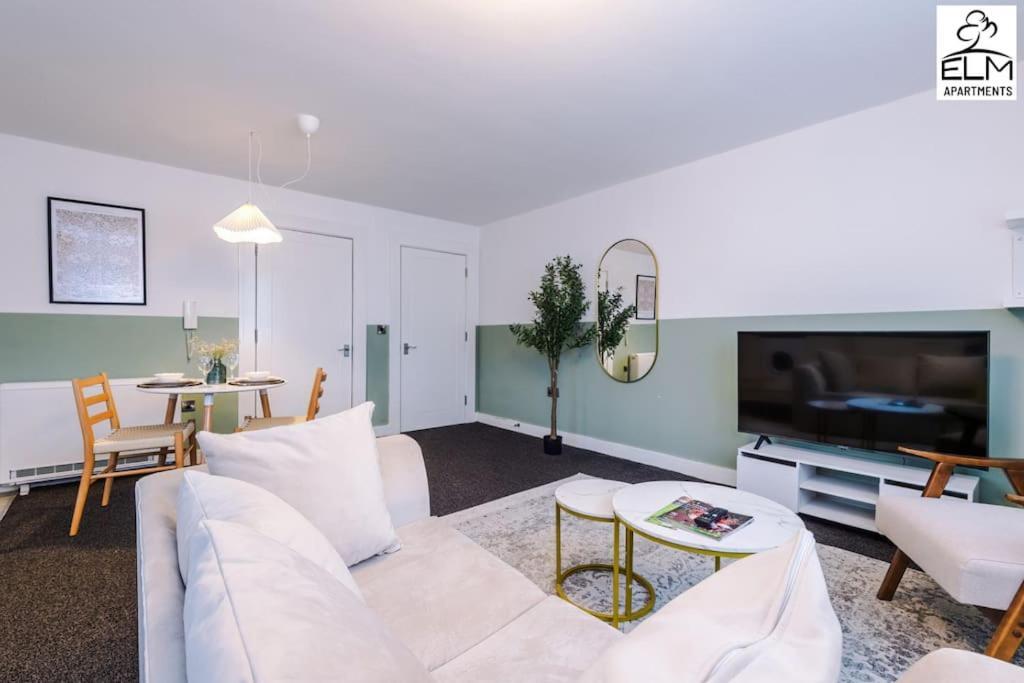Cozy 1 Bedroom Apartment, Prime Location , Free Parking 曼彻斯特 外观 照片