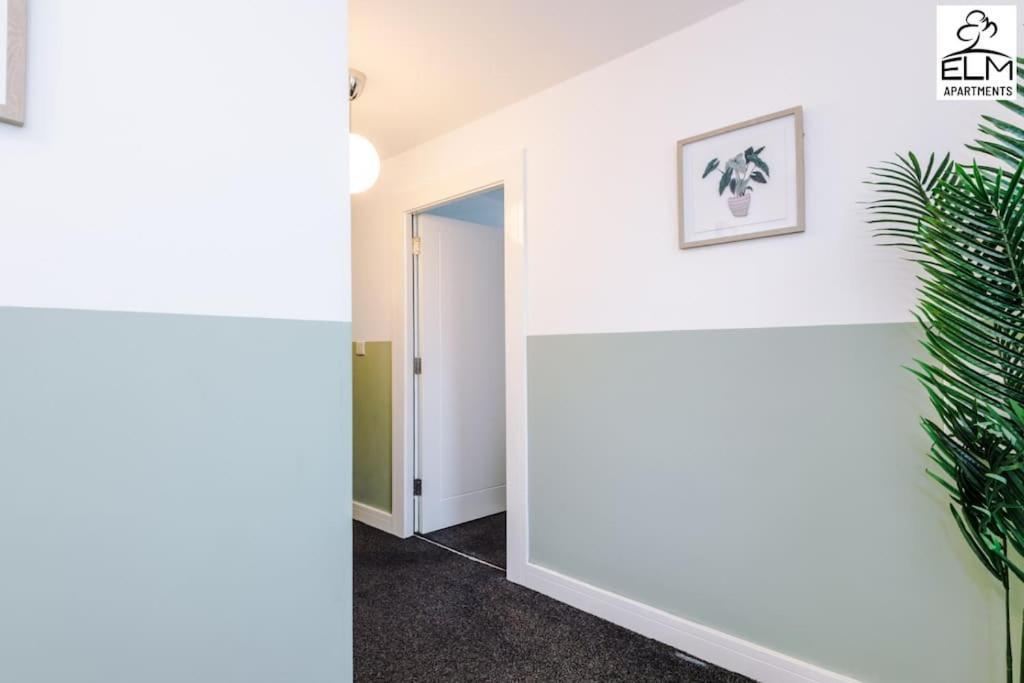 Cozy 1 Bedroom Apartment, Prime Location , Free Parking 曼彻斯特 外观 照片