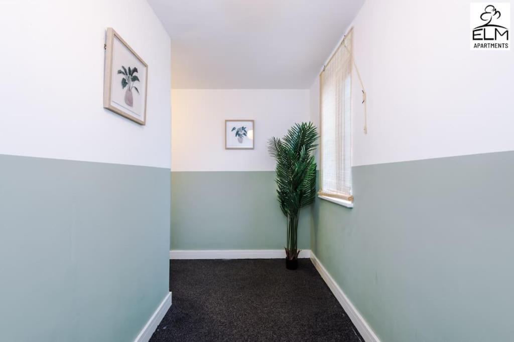 Cozy 1 Bedroom Apartment, Prime Location , Free Parking 曼彻斯特 外观 照片