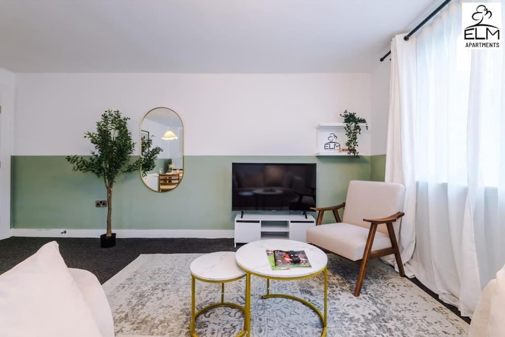 Cozy 1 Bedroom Apartment, Prime Location , Free Parking 曼彻斯特 外观 照片